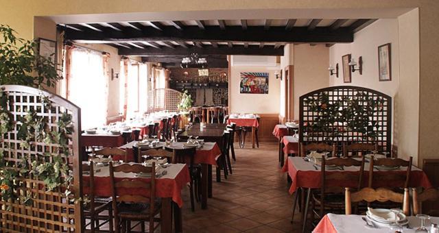 Hotel Peret Denguin Bagian luar foto